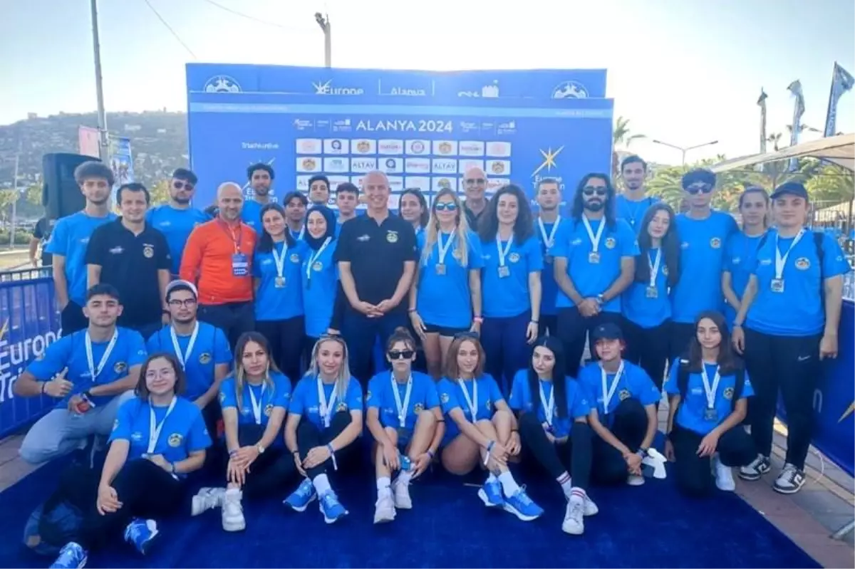 ALKÜ Öğrencileri Alanya Avrupa Triatlon Kupası’nda Gönüllü Olarak Görev Aldı