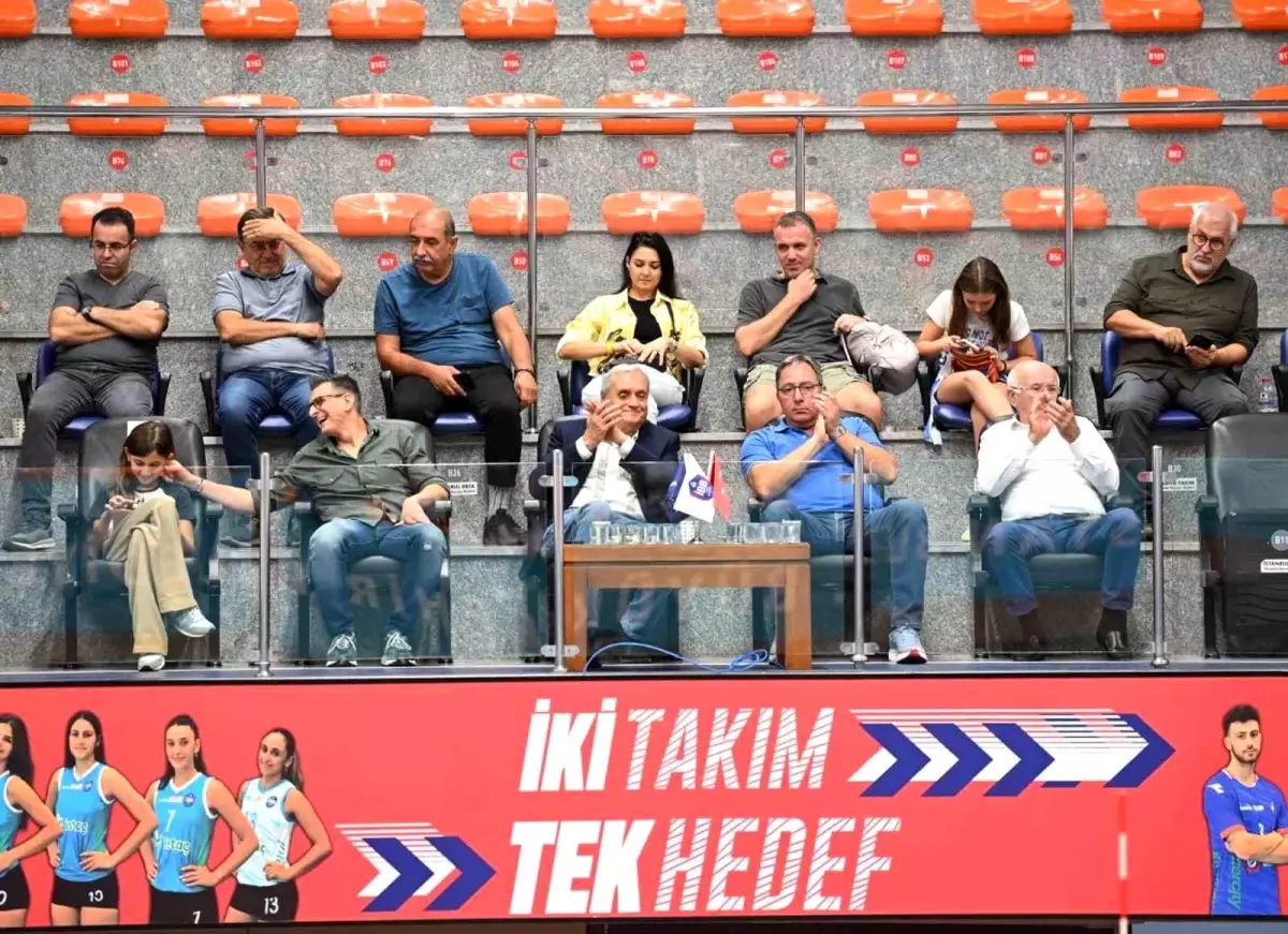 Bozüyük Voleybol Takımı İlk Maçında İBB Spor’a Yenildi