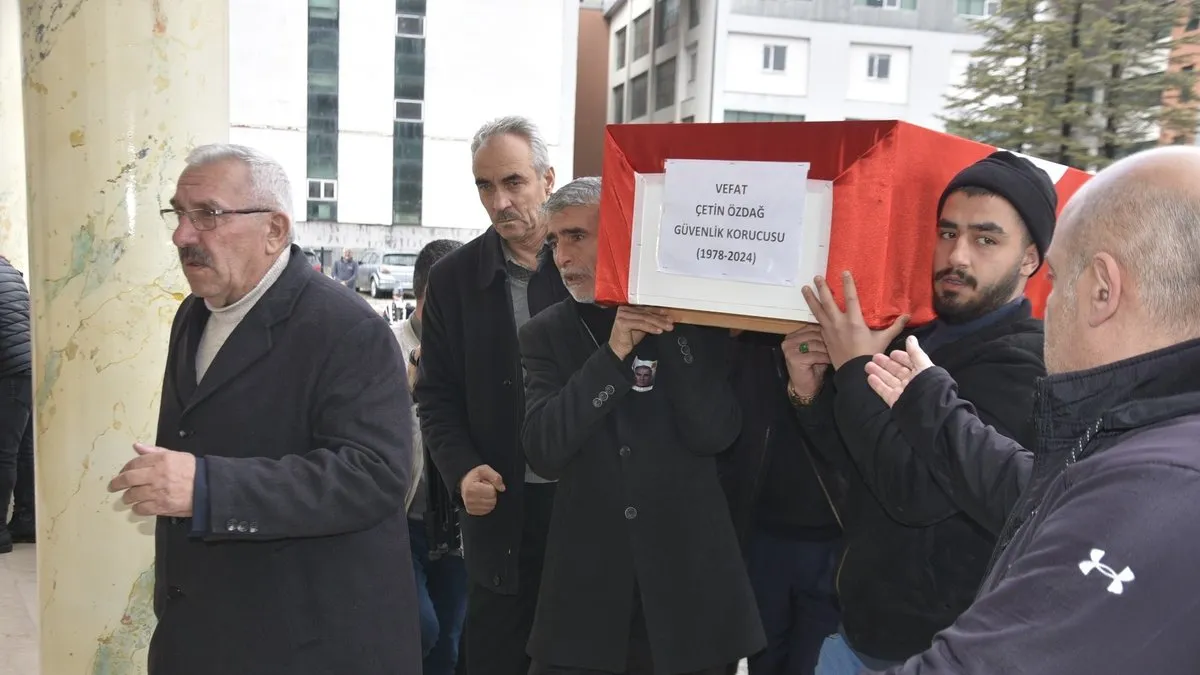 Kalp krizinden ölen güvenlik korucuları için cenaze namazı kılındı