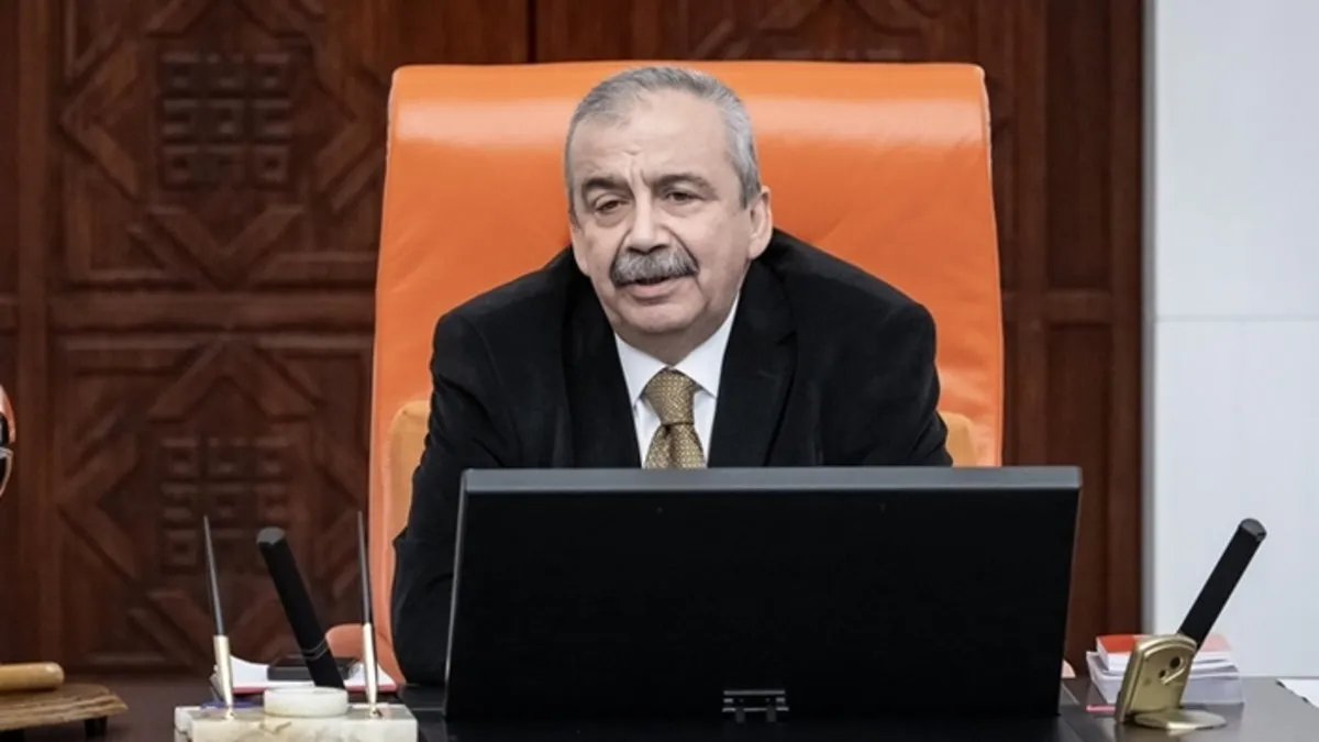 SON DAKİKA | Sırrı Süreyya Önder’den umut veren haber! Sağlık durumu nasıl? Kanaması durdu, kızına tepki verdi